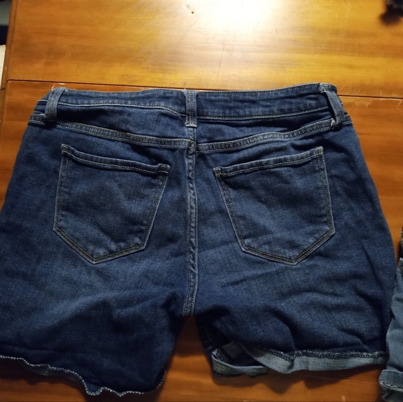 4pair of woman's cut off sorts sizes 10-14 areopostle Arizona vgs and another - Picture 9 of 9